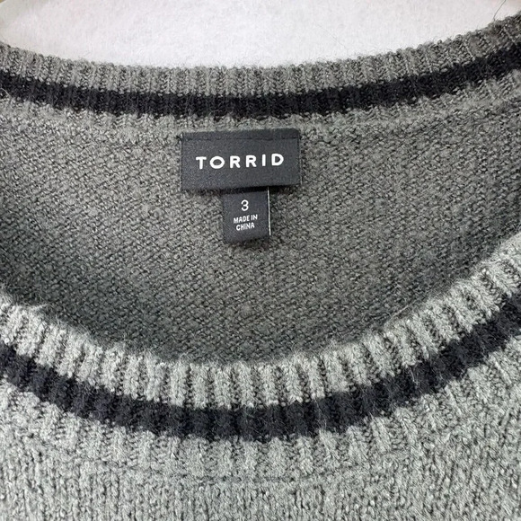 Torrid Women’s Plus Size 3 (22/24) Grey Stars Crewneck Sweater Comfy Casual - Picture 6 of 7